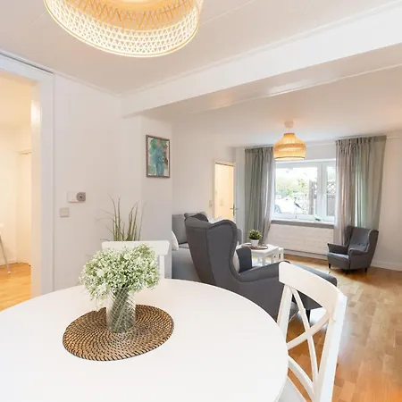 Deich-ferienhaus 65 Qm Koenigsberger Allee 38 Apparto * Groemitz